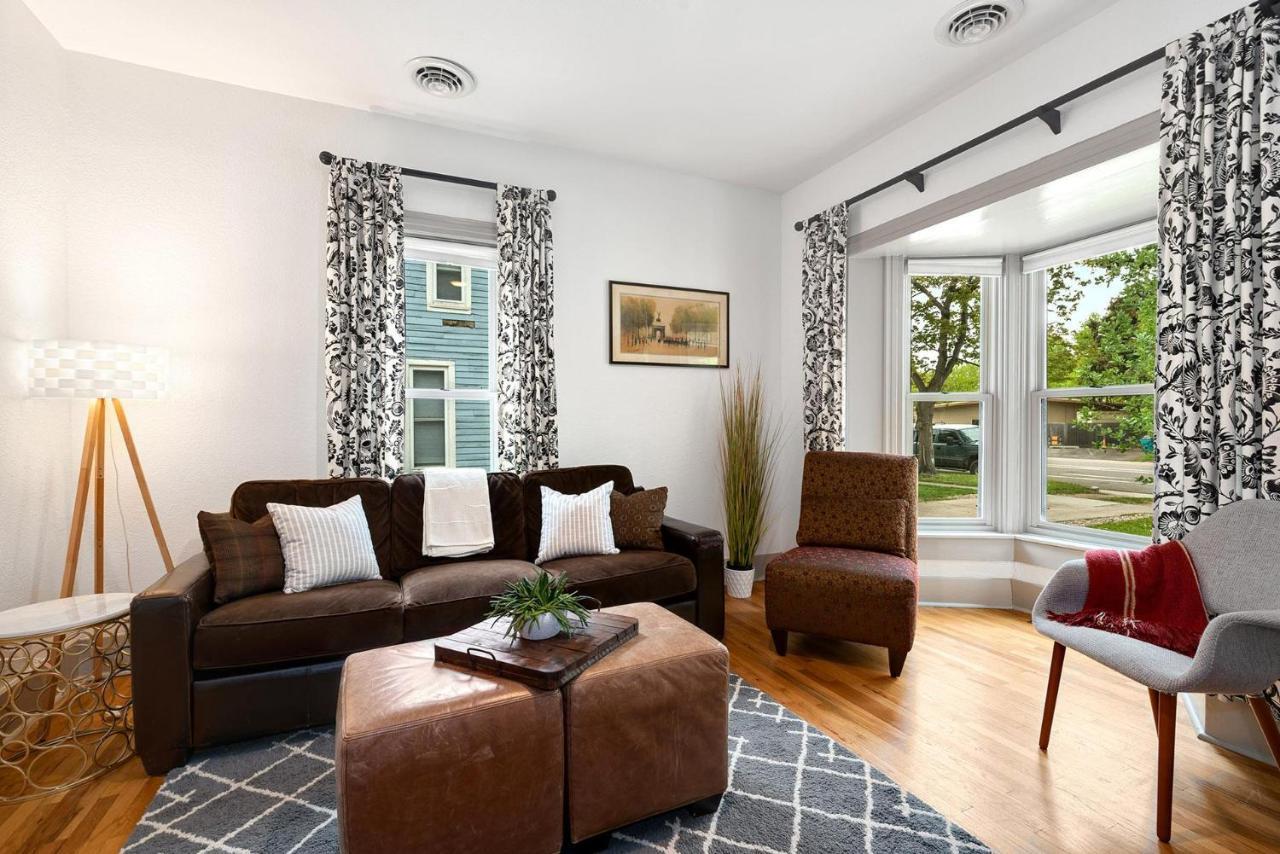 Lola House! Cozy Comfort, Prime Old Town Location Форт Колинс Екстериор снимка