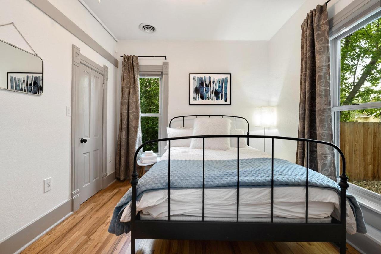 Lola House! Cozy Comfort, Prime Old Town Location Форт Колинс Екстериор снимка
